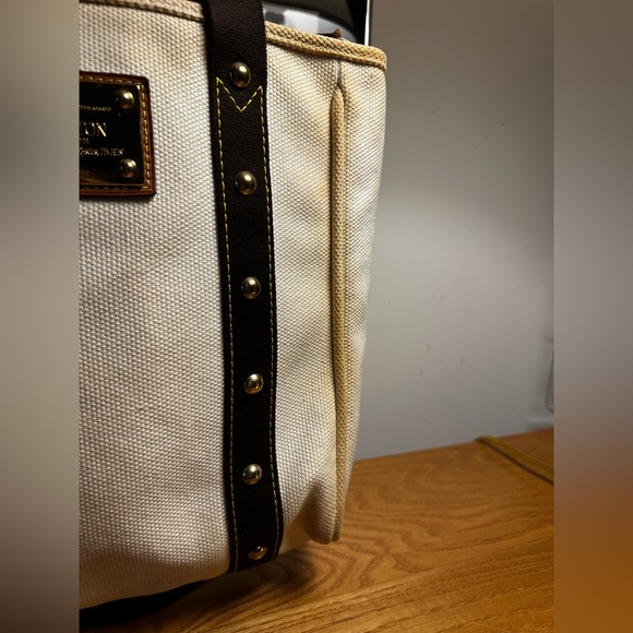 Louis Vuitton Canvas Ivory & Yellow Two-Tone Tote - Picture 6 of 15